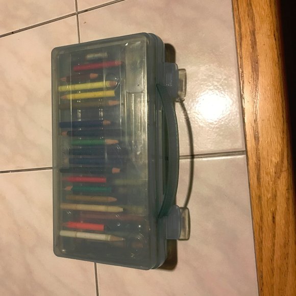 Fodable Art Box Including Color Pencils, Color Markers, Color Crayons - Picture 1 of 4